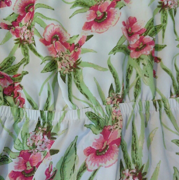 Forever 21 beautiful foral romper dress size large - Picture 3 of 4